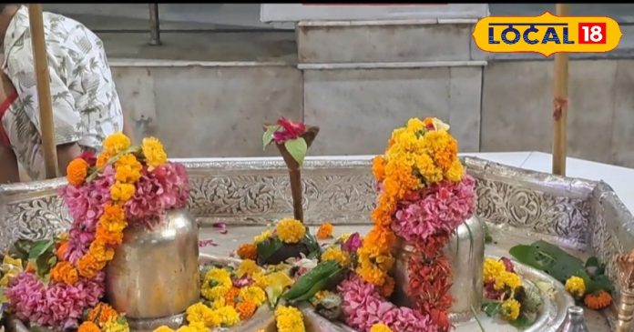 कैलाश पर्वत से भोलेनाथ के उठा लाए थे परशुराम...आगरा में