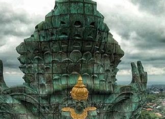 दुनिया के सबसे बड़े मुस्लिम देश ने अपने यहां क्यों लगाई भगवान विष्णु की सबसे बड़ी प्रतिमा