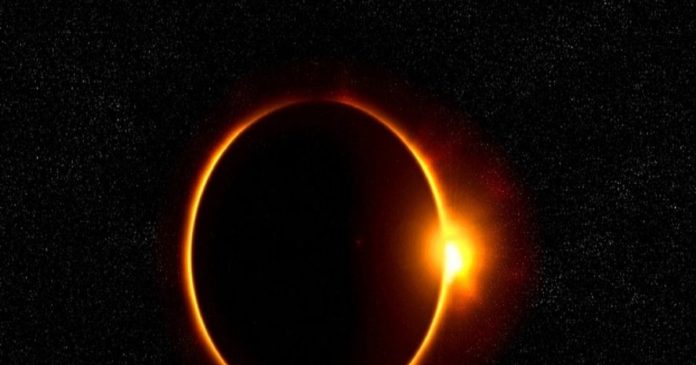 सूर्य ग्रहण पर न करें ये 7 काम, जानें धार्मिक