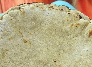 बाजरे की रोटी बनाने के आसान टिप्स गोल और बिना फटे रोटी कैसे बनाएं.