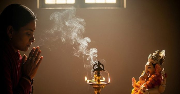Ganesh Vandana: बुधवार की शुरुआत गणेश वंदना से करें, पाएं