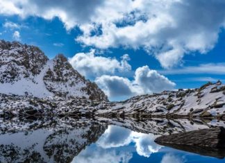 हिमाचल में ताजा बर्फबारी के बाद बढ़ी ठंड, पहाड़ों ने ओढ़ी सफेद चादर; देखें सुंदर तस्वीरे