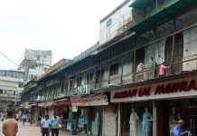 рдкреБрд░рд╛рдиреА рджрд┐рд▓реНтАНрд▓реА рдХреА рд╡реЛ рдорд╢рд╣реВрд░ рд╣рд╡реЗрд▓реА, рдЬрд┐рд╕рдХреЗ рд╕рд╛рдордиреЗ рд░рд╛рдЬрд╛-рдорд╣рд╛рд░рд╛рдЬрд╛ тАШрдлреИрд▓рд╛рддреЗ рдереЗ рд╣рд╛рдетАЩ,рдЖрдЬ рдХрд┐рд╕ рд╣рд╛рд▓ рдореЗрдВ рд╣реИ рдФрд░ рдХреМрди рд╣реИ рдЗрд╕рдХрд╛ рд░рдЦрд╡рд╛рд▓рд╛? рдЬрд╛рдиреЗрдВ