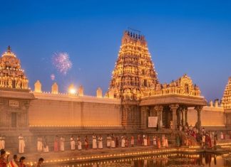diwali festival kamakshi amman temple | kamakshi amman temple kanchipuram history | why anyone can not take darshan of maa Kamakshi | दिवाली पर मां कामाक्षी की निकलेगी पालकी यात्रा, मंदिर में हर कोई नहीं कर सकता दर्शन, जानें कारण