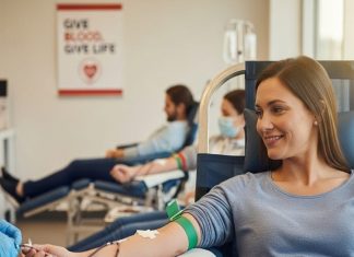 National Voluntary Blood Donation Day Health Benefits of Blood Donation | नेशनल वॉलंटरी ब्लड डोनेशन डे पर जानें रक्तदान करने के फायदे