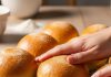 Homemade burger buns recipe: बर्गर बन रेसिपी घर पर बनाएं मार्केट जैसी फ्लफी और सॉफ्ट बन