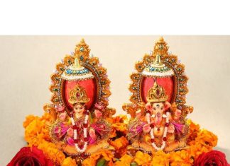 एक बार सुनते याद होगी अनुराधा पौडवाल की आवाज से सजी मां लक्ष्मी की ये आरती, पाएं ढेरों आशीर्वाद – Bharat.one हिंदी