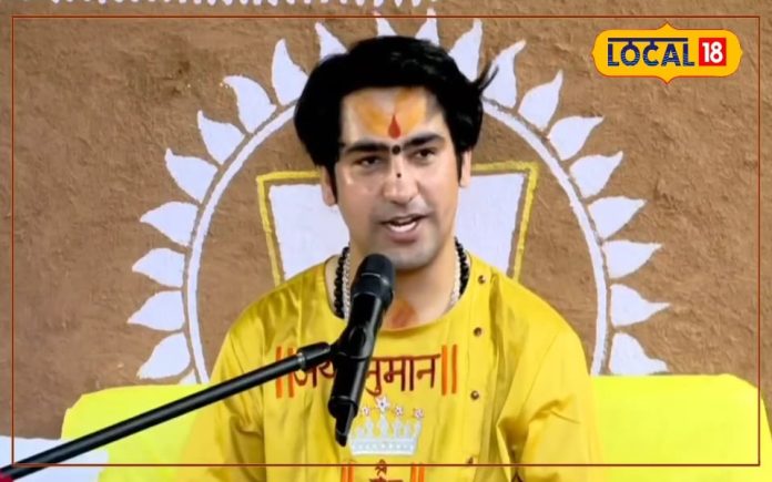 बदला धीरेंद्र शास्त्री का घर, दिखने लगा नया रूप, यही