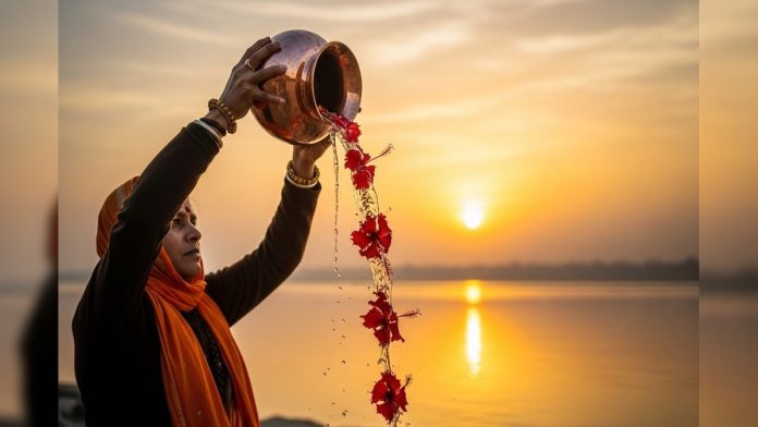 रविवार को करें सूर्य देव की आरती, रौशन रहेगा जीवन,