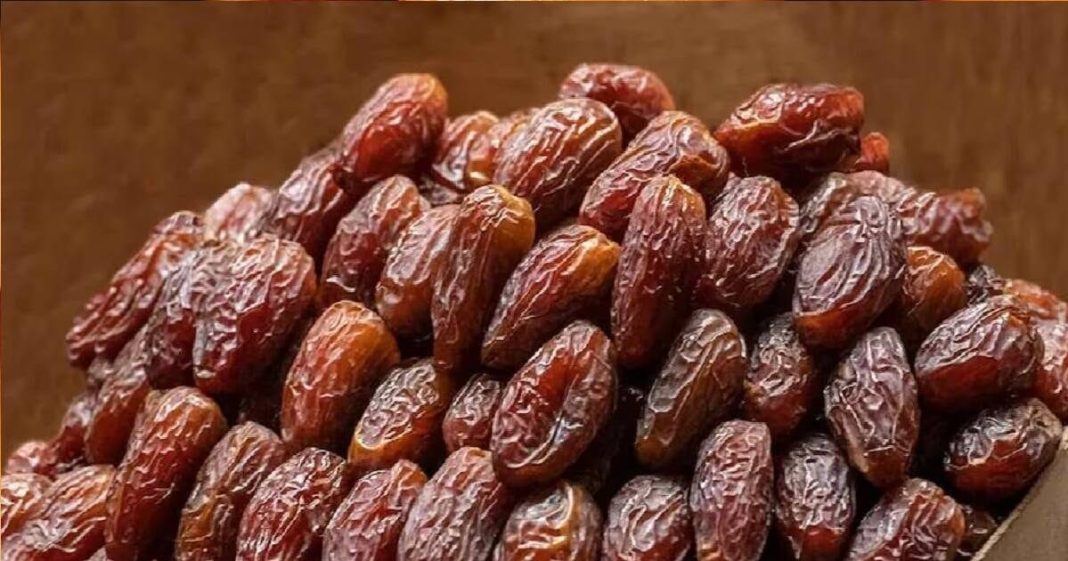 सर्दियों में दूध में मिलाकर पिएं ये चीज…मिलेंगे एक नहीं बल्कि कई फायदे, सभी पूछेंगे सेहत का राज!