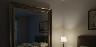 Feng Shui mirror tips For Bedroom। बेडरूम में शीशा लगाने की फेंगशुई टिप्स