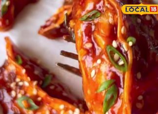 कान से निकलता धुंआ, आंख से पानी…पर नहीं रुकते हाथ, ऐसा है चिली मोमो का स्वाद! झटपट रेसिपी – Bharat.one हिंदी