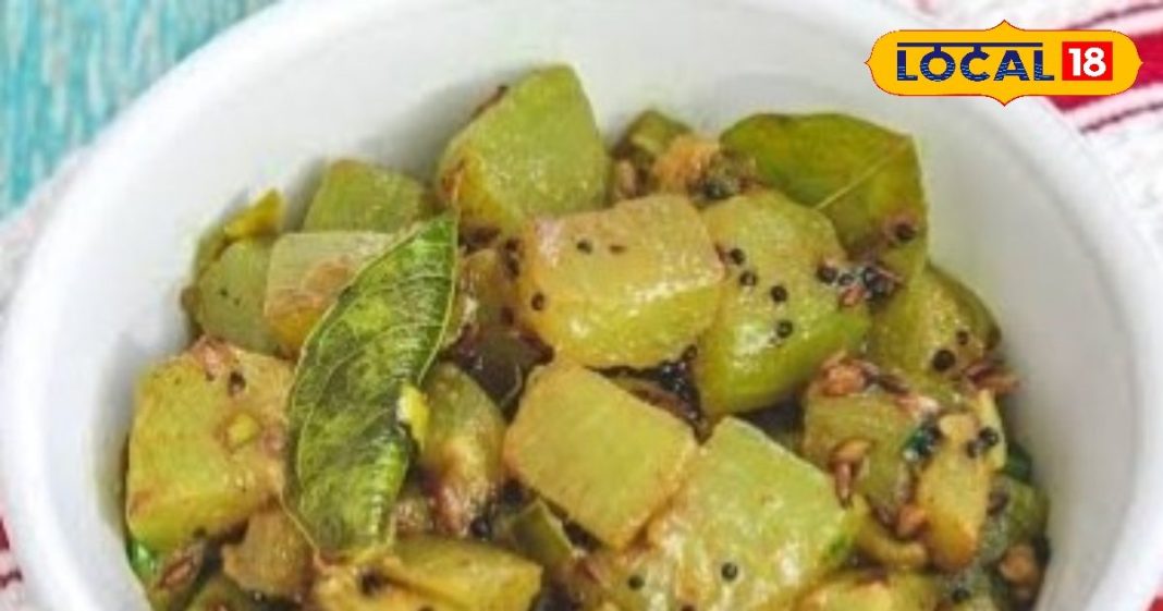 लौकी की सब्जी इतनी हल्की क्यों होती है? राज़ छुपा है इसकी कुकिंग विधि में, जानिए आसान रेसिपी