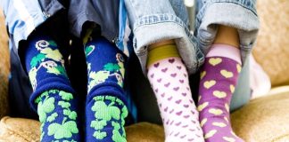 मोजे पहनने के फायदे घर में सेहत और आराम के लिए क्यों जरूरी हैं.