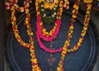 Sri Chakra Maha Meru Temple Know History and Importance of Worlds largest Chakra Mandir | इस मंदिर में चढ़ाया गया हर प्रसाद बनता है जरूरतमंदों का भोजन, मूर्ति नहीं सृष्टि से जुड़े खास चक्र की होती है पूजा