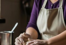 refrigerated dough effects। फ्रिज वाला आटा खाना सुरक्षित है क्या