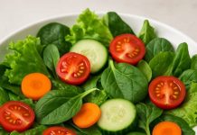 Raw salad benefits । कच्चा सलाद खाने के फायदे इम्युनिटी, डाइजेशन और वजन घटाएं