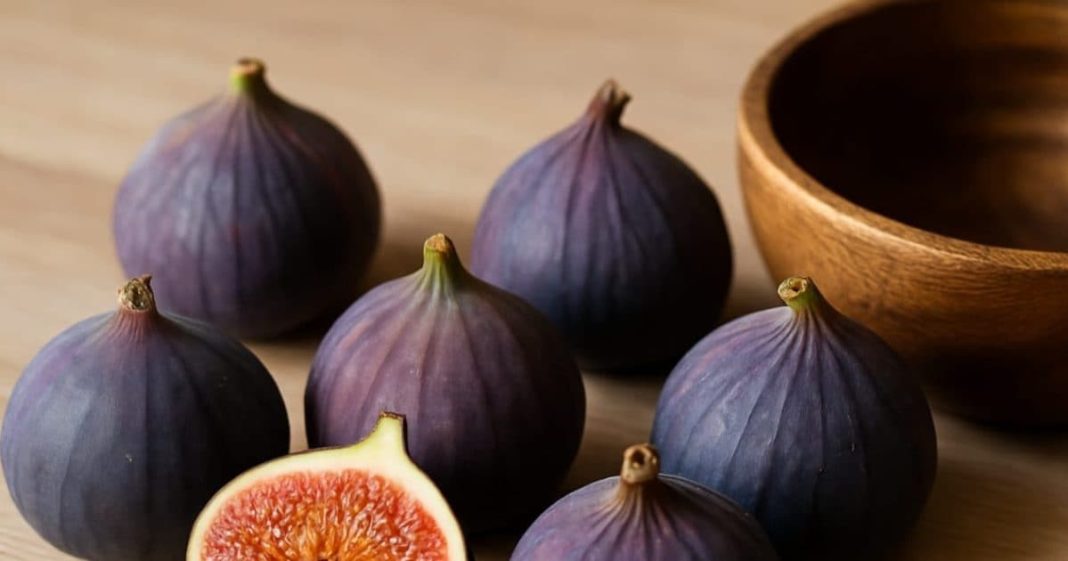 Benefits of eating figs daily। रोज एक अंजीर खाने के फायदे और सही तरीका