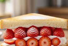 घर पर बनाकर खाएं स्ट्रॉबेरी सैंडविच, वो भी बेहद आसानी से, सीखें 10 मिनट में तैयार करने की विधि