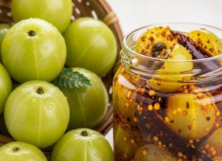 Amla pickle recipe and benefits: आंवला अचार रेसिपी सर्दियों में सेहत, बाल और त्वचा के लिए फायदेमंद.