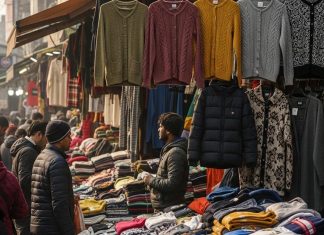 Delhi cheapest market for winter shopping: दिल्ली के बाजारों में सस्ते जैकेट्स व स्वेटर्स: सरोजिनी, गांधी, लाजपत