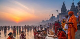 Kartik purnima 2025 snan daan vidhi muhurat | Kartik purnima vrat shubh muhurat importance | 4 शुभ संयोग में कार्तिक पूर्णिमा आज, जानें स्नान-दान विधि, मुहूर्त, क्या करें दान?