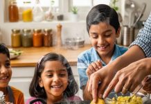 10 मिनट में बनाएं गरमागरम आलू टिक्की, पूरे परिवार ने कहा – ये तो जैसे स्ट्रीट फूड ही घर में आ गया!, देखें रेसिपी