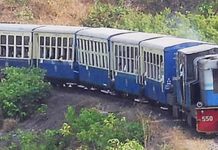 खत्म हुआ पर्यटकों का इंतजार, आपकी मनपसंद ट्रेन पांच महीने बाद दोबारा पटरी पर दौड़ी, सामान पैक करिए