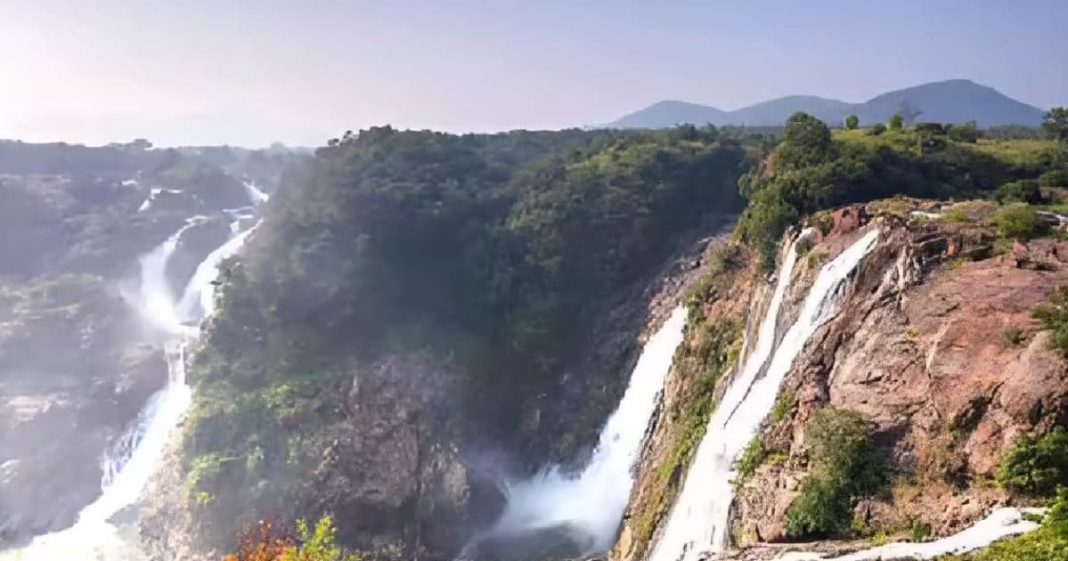 Pachmarhi travel guide। पचमढ़ी कैसे पहुंचे जानें यात्रा गाइड