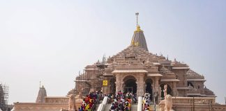 ठीक 12 बजे शुरू होगा राम मंदिर का भव्य ध्वजारोहण, जानिए क्यों चुना गया अभिजीत मुहूर्त | why flag will be hoisted on top of Ram mandir Ayodhya in Abhijeet muhurt qdps