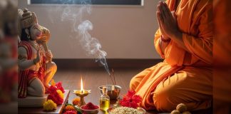 मंगलवार को ऐसे करें हनुमान जी की आरती, ये वाली मिठाई जरूर चढ़ाएं, हमेशा बना रहेगा आशीर्वाद