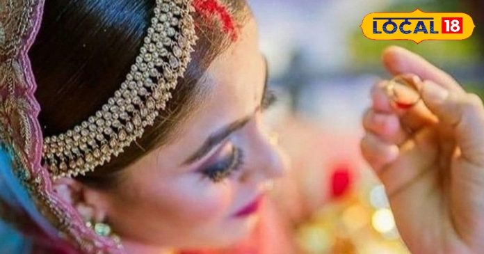 हिंदू धर्म में अंगूठी से दुल्हन की मांग में क्यों