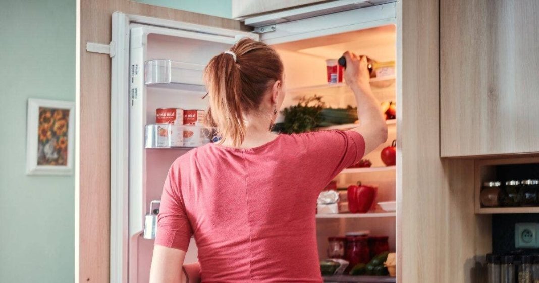 फ्रिज में न रखें ये 5 चीजें, वरना पेट हो जाएगा खराब और पड़ जाएंगे लेने के देने!
