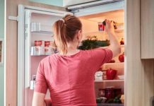 फ्रिज में न रखें ये 5 चीजें, वरना पेट हो जाएगा खराब और पड़ जाएंगे लेने के देने!