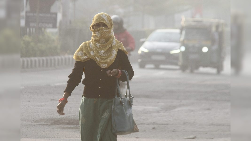 Pollution Shorten Life: पॉल्यूशन के भंवरजाल में जिंदगी फंसकर हो रही है छोटी, एक्सपर्ट ने चेतावनी