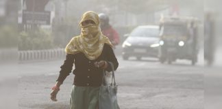 Pollution Shorten Life: पॉल्यूशन के भंवरजाल में जिंदगी फंसकर हो रही है छोटी, एक्सपर्ट ने चेतावनी