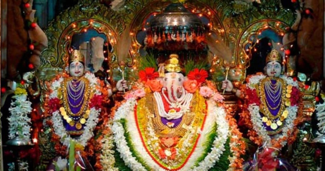 Akhuratha Sankashti Chaturthi Vrat puja Vidhi 2025 | Sankashti Chaturthi chandra arghya mantra | संकष्टी चतुर्थी पर ग्रह बाधा दूर करने के लिए ऐसे करें गणेश पूजन, चंद्रमा को अर्घ्य देते समय इस मंत्र का करें जप