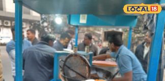 Jamshedpur Anil Ji three dal pakode win hearts in Bistupur