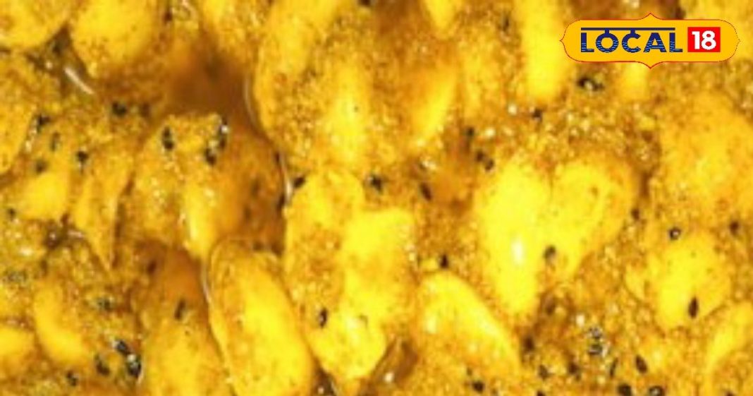 मशरूम का अचार रेसिपी सहारनपुर स्टाइल स्वाद और सेहत के लिए फायदेमंद.