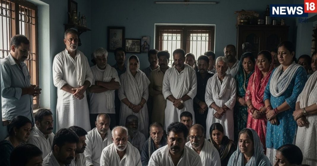 Hindu Death Rituals Why are gangajal and Tulsi dal kept in mouth of a dead person in Hinduism | हिंदू धर्म में मृतक के मुख में गंगाजल और तुलसी दल क्यों रखा जाता है? जानें इसके पीछे का रहस्य