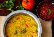 विंटर का कंफर्ट फूड यानी गर्मागर्म मसाला खिचड़ी! स्वाद के साथ शरीर को अंदर से दे गर्माहट, ये रही सिंपल रेसिपी