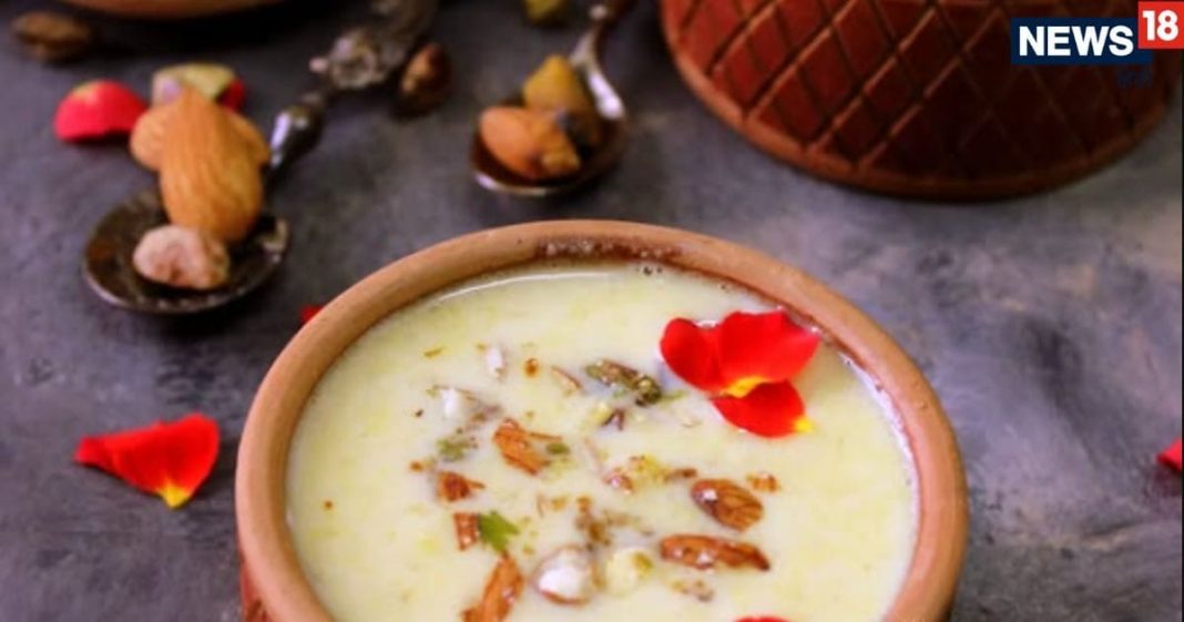 मीठा खाने के हैं शौकीन? डेज़र्ट में ट्राई करें कोकोनट रबड़ी, उंगलियां चाटकर खाएंगे घर वाले, जानें आसान रेसिपी