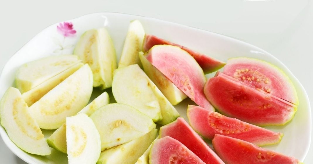 Benefits of Guava| अमरूद को किन-किन बीमारियों में खाने से फायदा होता है