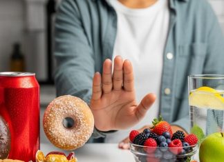 what happens to your body when you skip sugar for 1 month, वजन घटाने और स्किन ग्लो के लिए 1 महीने चीनी छोड़ने के फायदे और नुकसान.