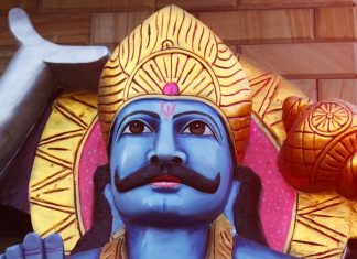 2026 में शनिदेव करेंगे जबरदस्त हलचल, इन 3 राशियों में लोहे के पैरों से चलेंगे शनिदेव, किसकी किस्मत सोने जैसी चमकेगी?