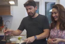 माधुरी दीक्षित ने पति के साथ बनाया कांदा पोहा, ये सिंपल डिश आपकी सेहत को रखेगी फिट, जानें रेसिपी