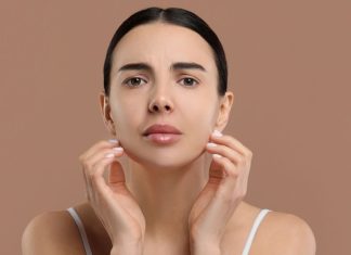 Toxic Air and Skin Health 5 Risks and Prevention Tips | जहरीली हवा से पैदा हो सकती हैं स्किन की कई समस्याएं