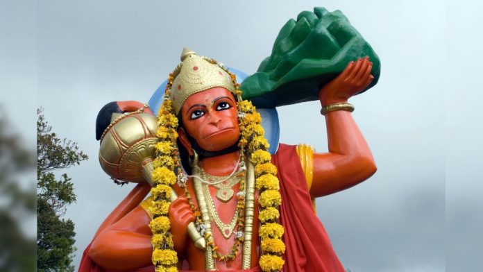 सुनकर ये मंत्र, 108 बार करें जाप, बजरंगबली करेंगे आपकी