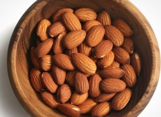 सर्दियों में बादाम खाते समय भूलकर भी न करें ये गलती, अन्यथा फायदे के बजाय हो सकता है नुकसान!