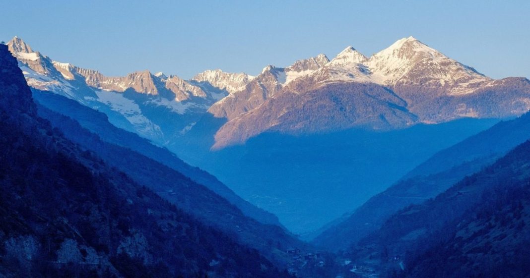 Republic Day Long Weekend: 23 जनवरी से 26 जनवरी तक छुट्टियों का गजब संयोग, हिमाचल की इन 8 ऑफबीट जगहों पर मनाइए असली जश्न